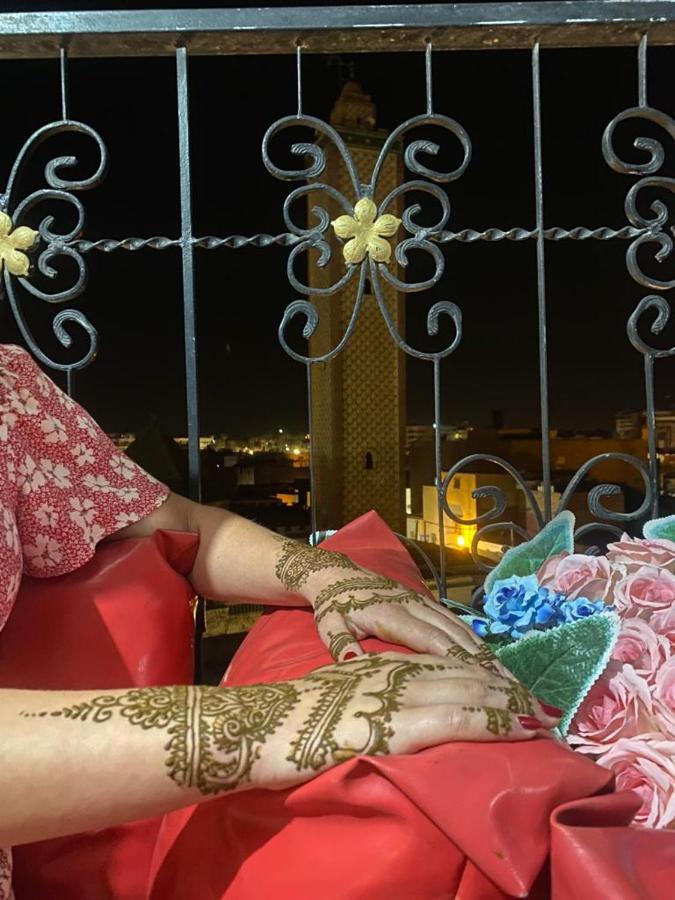 Hotel Lahlou Riad Cafeteria Уджда Екстериор снимка